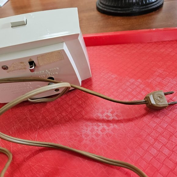 Westclock electric clock tested mid-century - Picture 5 of 5